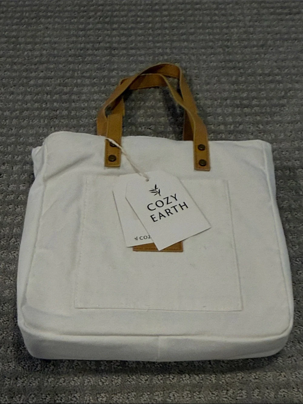 NWT Cozy Earth Linen Duvet Cover in Natural